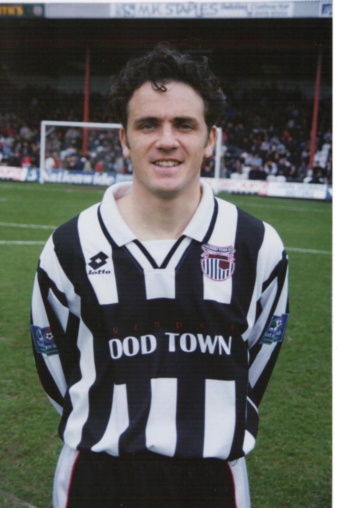 Profile picture of former Grimsby Town player David Smith